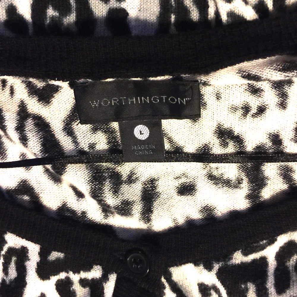 Leopard-Print Cardigan - Picture 5 of 7